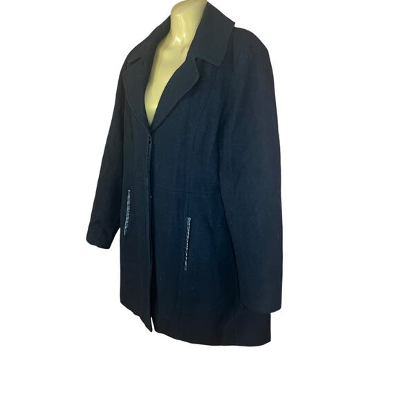 APT9 Wool Blend Coat Size L Black, 3 Button Front Closure Hidden - Picture 2 of 5
